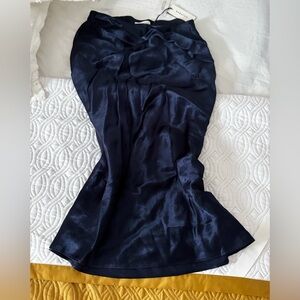 ARITZIA Babaton - Navy Midi Skirt